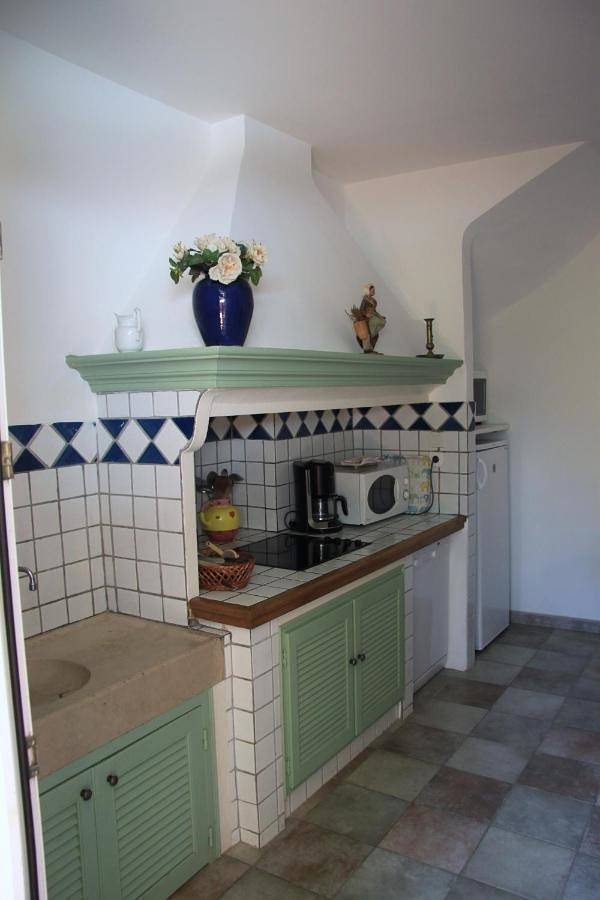 Gîte pour 4 personnes, avec terrasse dans Port de Sanary sur Mer - 3