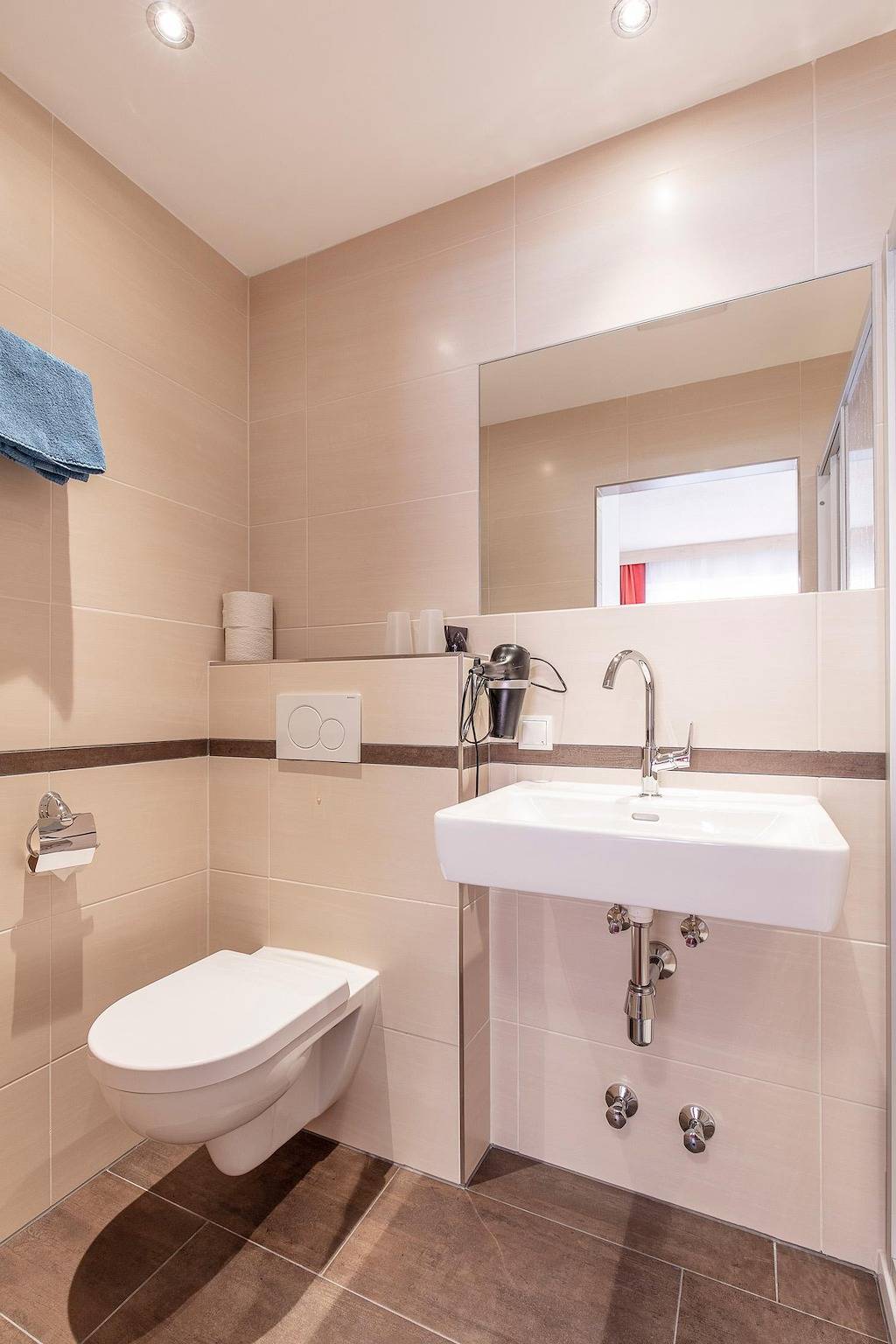 Ganze Ferienwohnung, Appartement B in Gries, Längenfeld