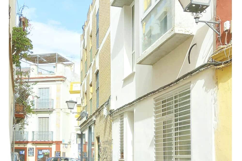 Casa entera e independiente con parking en pleno centro de sevilla in Casco Antiguo, Sevilla