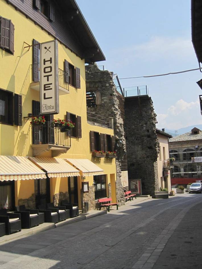 Hôtel pour 2 personnes, avec Terrasse dans Nus - 4