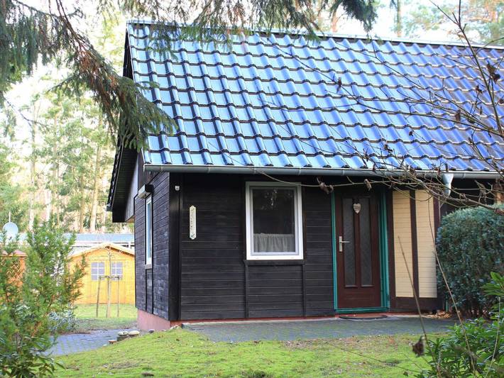 Bungalow für 2 Personen, mit Terrasse und Garten in Glowe