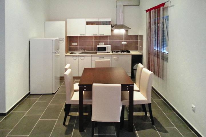 Entire apartment, Apartment on Vir Island near the Beach in Vir