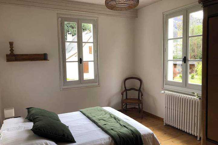 Location de vacances pour 12 personnes, avec Balcon et Jardin à Arrens-Marsous - 2