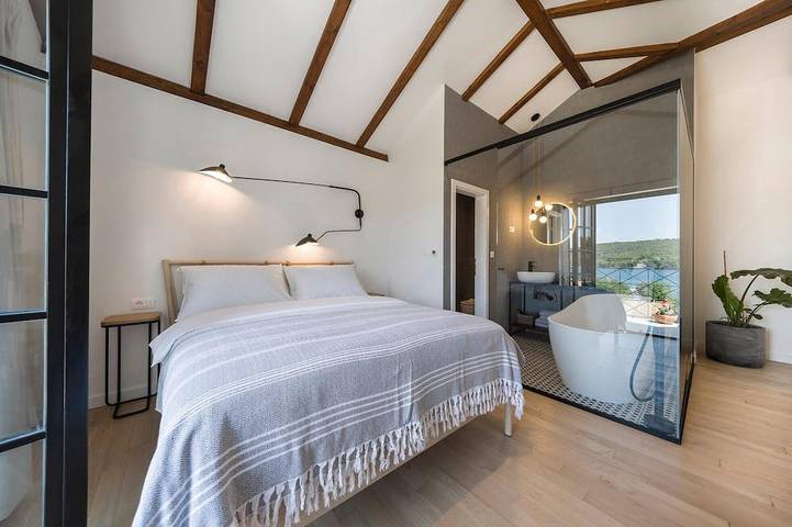 Fantastisches Haus mit 4 Schlafzimmern. in Zlarin (Kroatische Adria), Dalmatinische Inseln