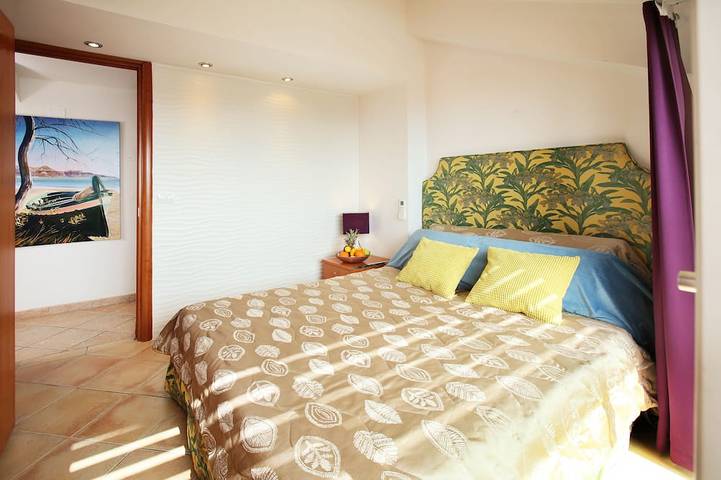 Appartamento intero, Spazioso appartamento 4 camere da letto, centro di Taormina, terrazze vista mare in Taormina, Provincia di Messina