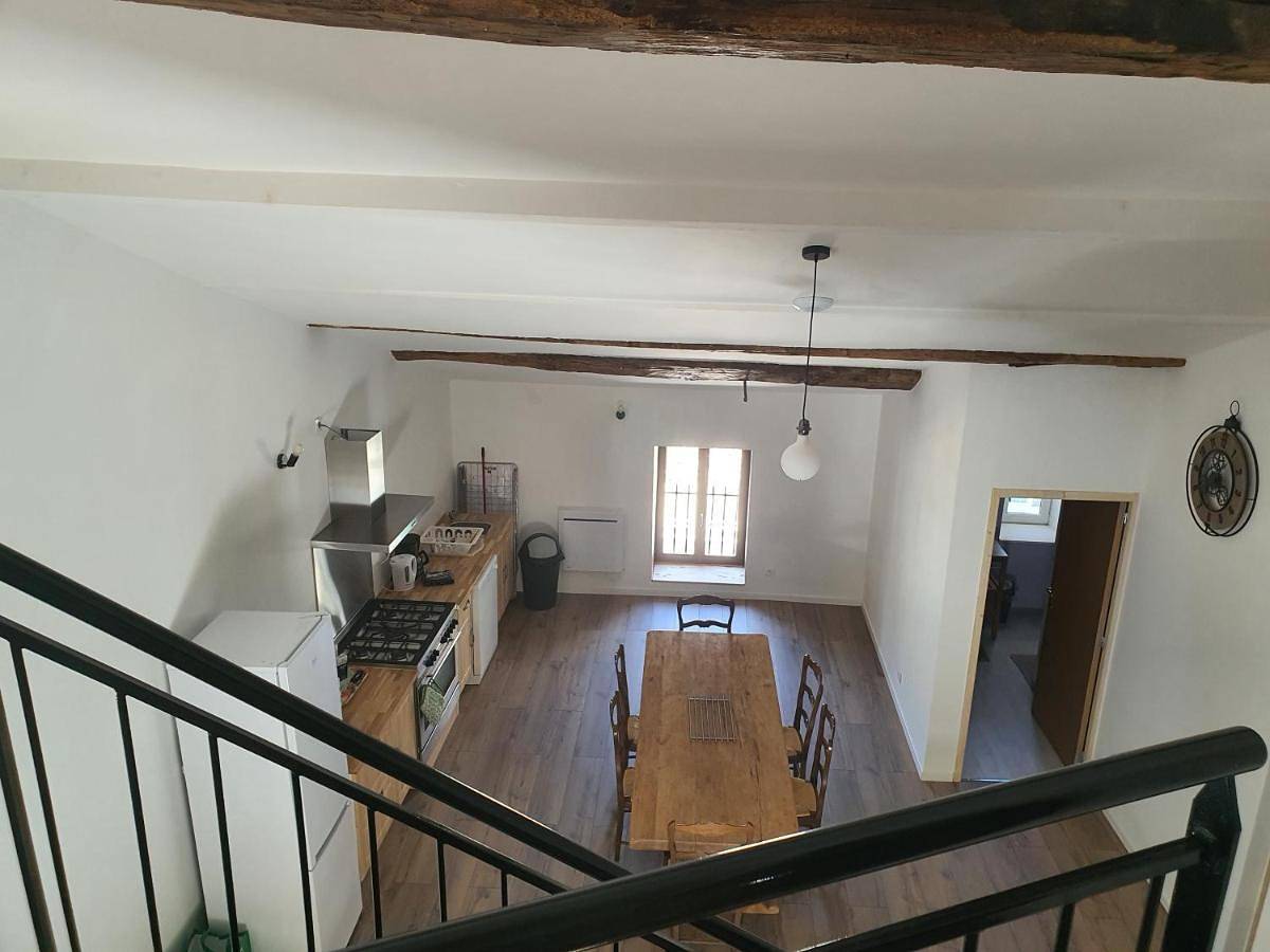 Appartement entier, Two-Bedroom Apartment in Fains-Véel, Région de Bar-le-Duc