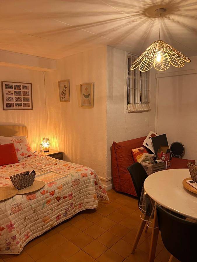 Location de vacances pour 4 personnes, avec jardin ainsi que vue et piscine à Vence - 4