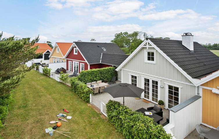 Ferienhaus für 8 Personen, mit Terrasse und Ausblick sowie Garten und Sauna - 1