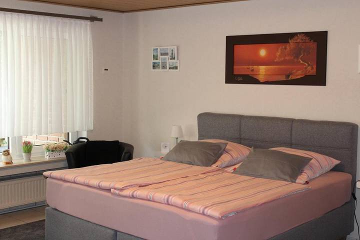 Ferienwohnung für 2 Personen, mit Terrasse und Ausblick in Mönchengladbach - 3