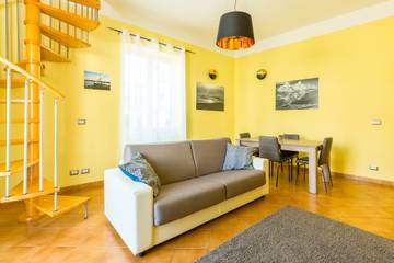 Holiday Rental for 6 People in Naples, Tyrrhenian Coast Campania, Photo 4