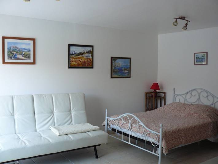 Gîte pour 2 personnes, avec piscine ainsi que terrasse et jardin, animaux acceptés à Vaison-la-Romaine - 4