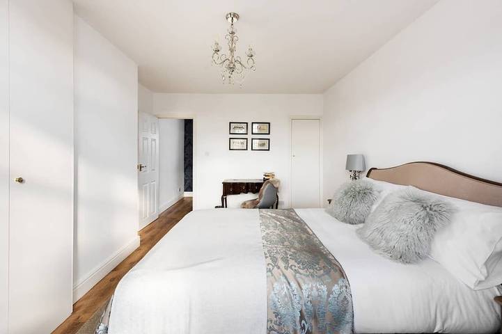 Gîte pour 4 personnes, avec balcon à Watford - 3