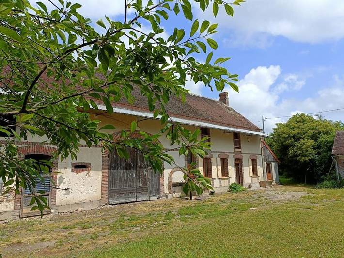 Location de vacances pour 10 personnes, avec jardin dans Charny-Orée-de-Puisaye