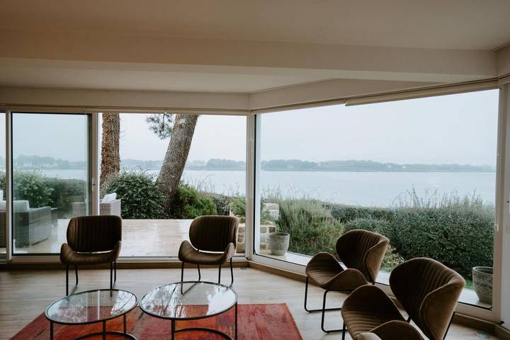 Location de vacances pour 10 personnes, avec balcon et vue dans Plage De Men Allen La Trinite Sur Mer