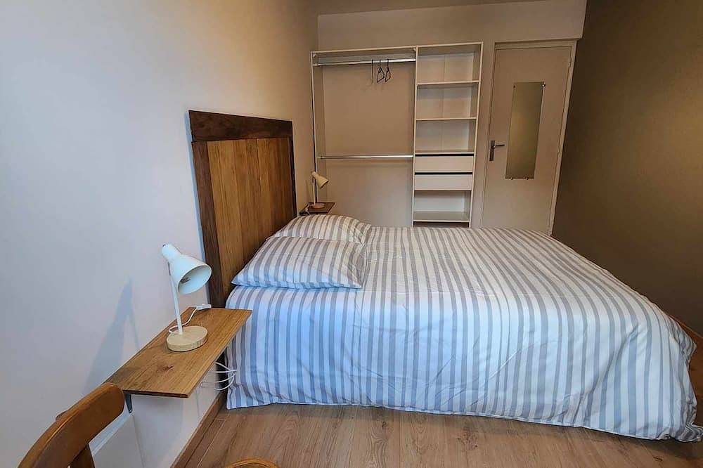 Maison de village entièrement rénovée in Ainay-le-Vieil, Saint-Amand-Montrond