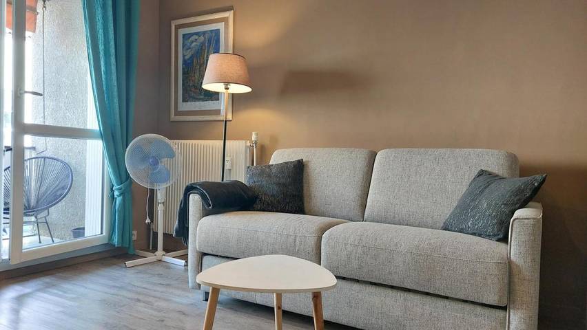 Gîte pour 2 personnes, avec terrasse dans Casino de Greoux les Bains - 3