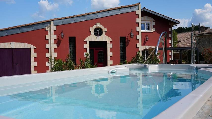 Location de vacances pour 17 personnes, avec Jacuzzi et Terrasse ainsi que Jardin et Piscine à Gauriaguet