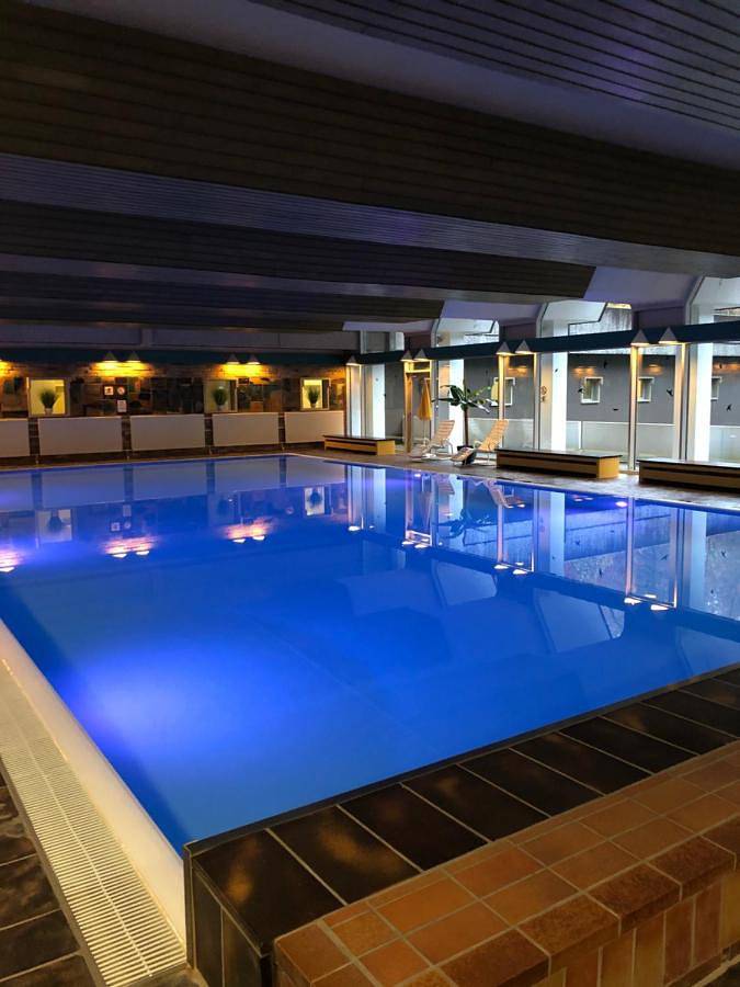Ferienwohnung für 6 Personen, mit Balkon und Terrasse sowie Pool und Sauna