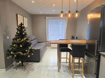 Gîte pour 6 personnes, avec balcon à Les Avenières