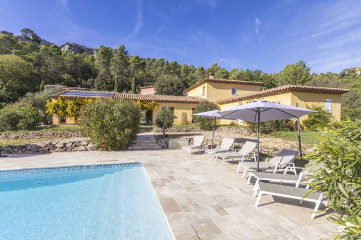 Villa pour 10 personnes, avec terrasse et jardin dans Massif de l'Esterel - 4