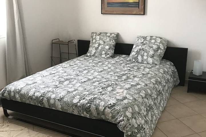 Location de vacances pour 6 personnes, avec jardin et piscine à Cantaron - 2