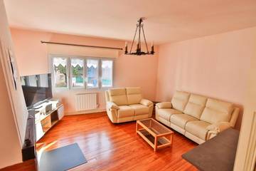 Gîte pour 9 personnes, avec terrasse à Hagetmau