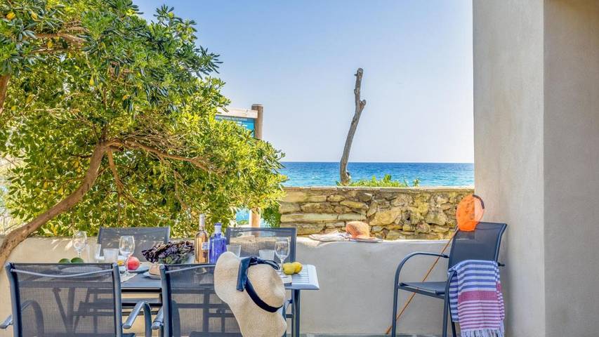 Cottage pour 4 personnes, avec terrasse dans Plage De La Marine De Meria