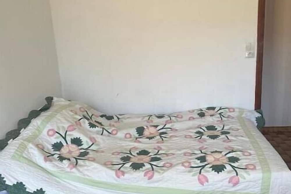 Vaste Villa au Coeur de la Pinède in Les Mathes, Côte de Beauté