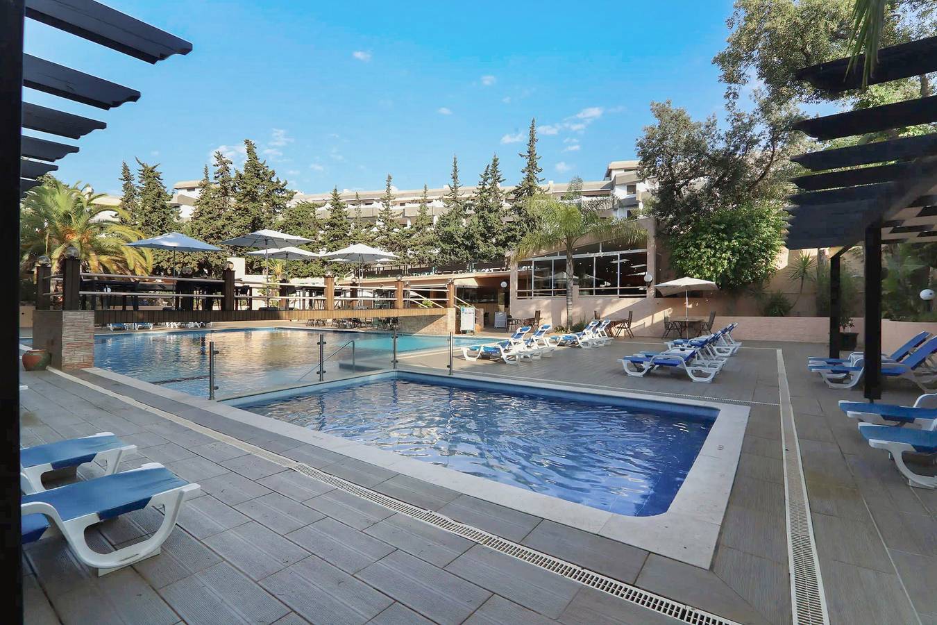 Ganzes Studio, Apartment 'Studio On Maria Luisa Beach Wifi' mit Pool, Wlan & Klimaanlage in Albufeira, Faro Distrikt
