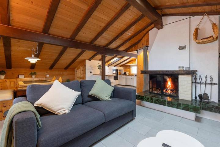 Gîte pour 5 personnes, avec jacuzzi et jardin dans Axalp