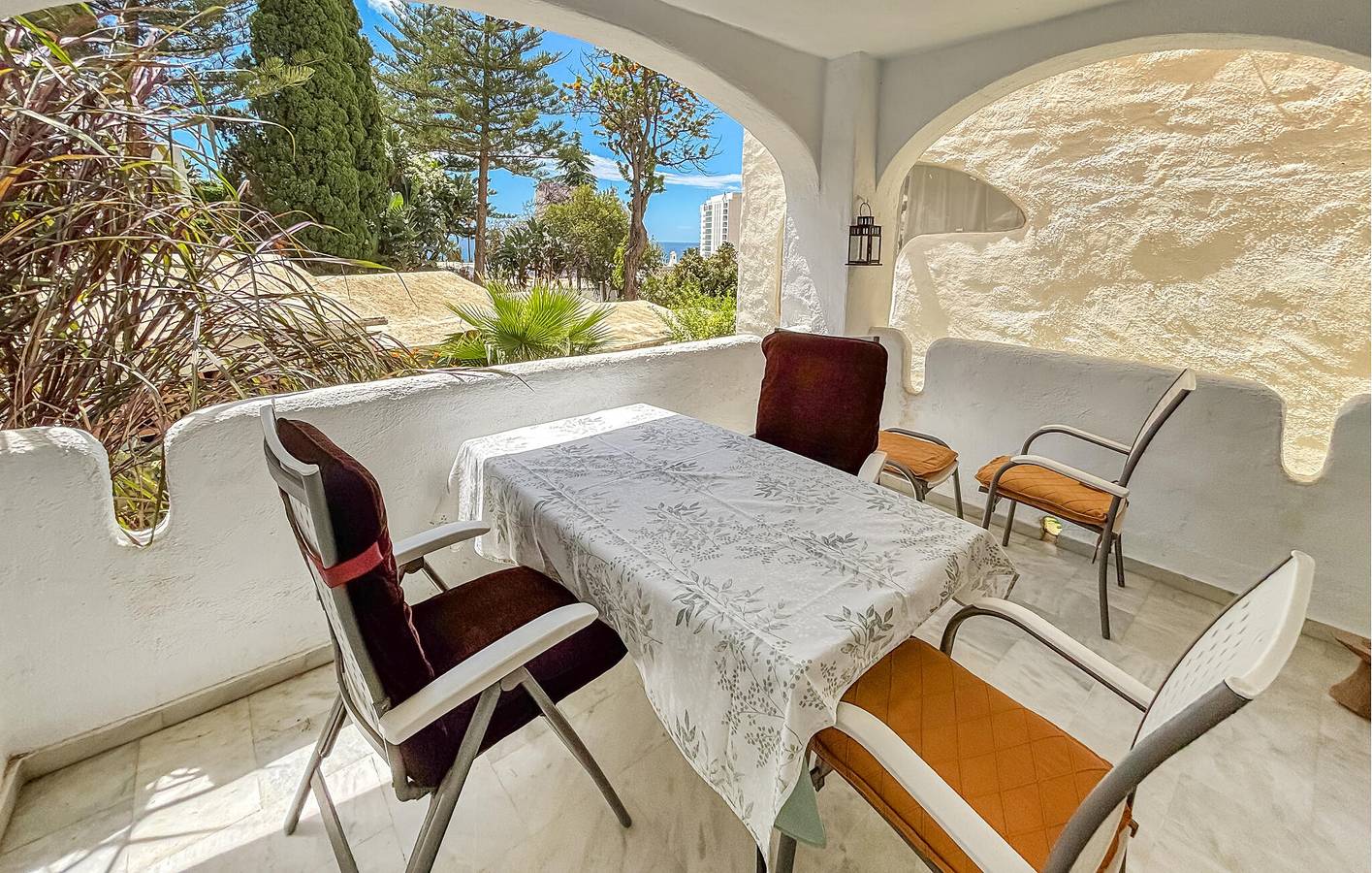 Appartamento in affitto con vista mare: bilocale con terrazza e piscina vicino a Playa de la Yuca in Benalmádena Costa, Benalmádena