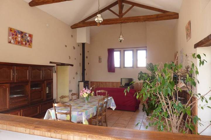 Location de vacances pour 10 personnes, avec jardin à La Forêt-sur-Sèvre