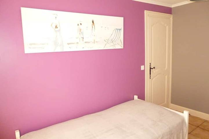 Location de vacances pour 8 personnes, avec jardin et jacuzzi à La Roquebrussanne - 4