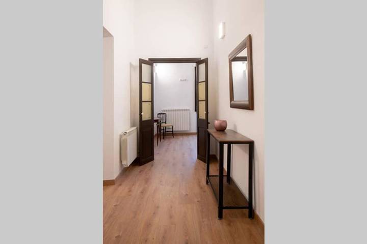 Gîte pour 3 personnes, avec vue et balcon à Banyoles - 4