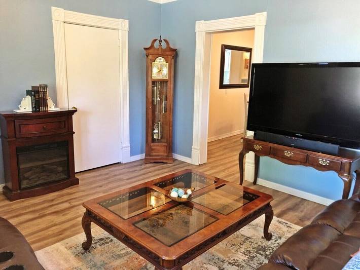 Cabin for 4 people, with yard and terrace, with pets in Prescott