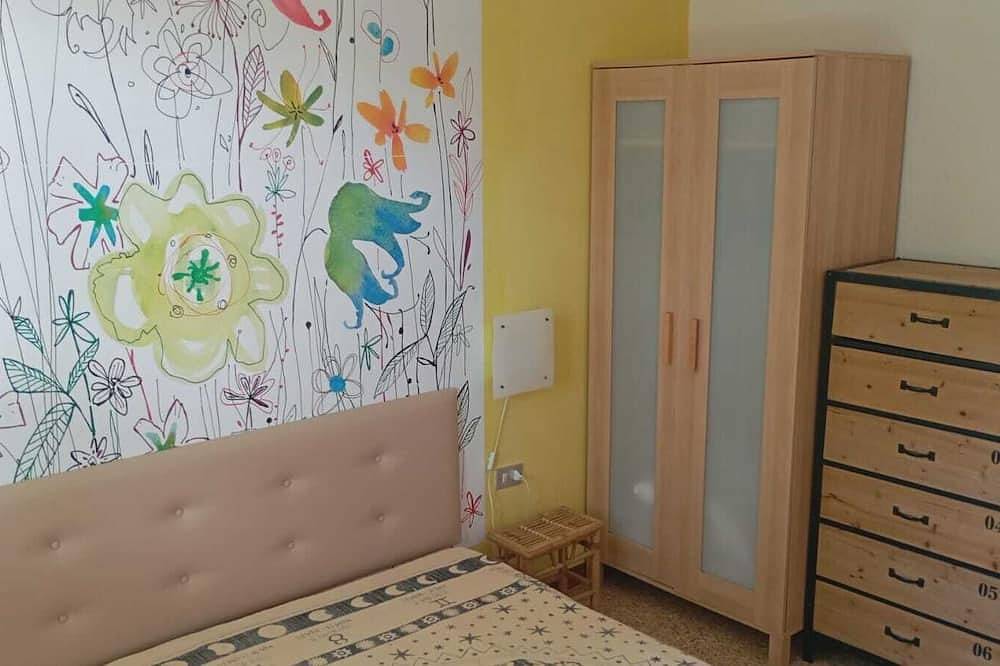 Appartement entier, Apartment 300m from the sea and next to the pine forest - pets allowed in Marina di Cecina, Cecina