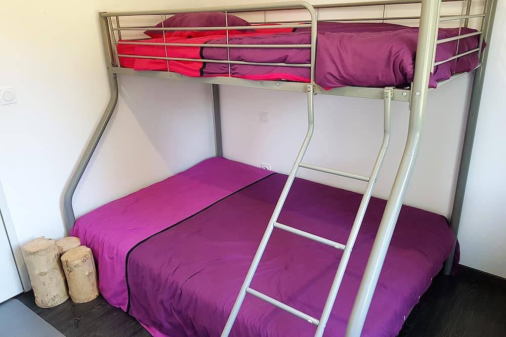 Villa Julia Piscine 7mx4m Chauffée au sel Coeur de Village in Tosse, Côte d’Argent