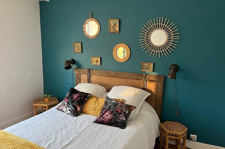 Ganze Wohnung, Large apartment, close to the metro, 15 minutes from Pte de Versailles, quiet, sunny location in Vanves, Hauts-de-Seine