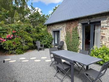 Gîte pour 4 personnes, avec terrasse à Céaux