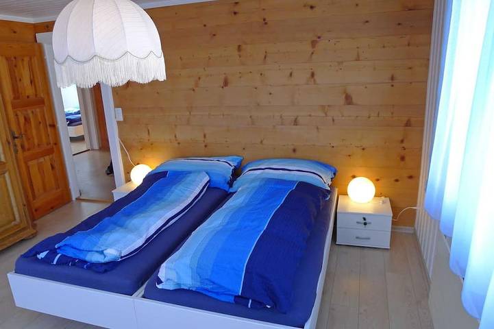 Schönes alleinstehendes Ferienhaus für 8 Gäste mit  W-Lan, Tv, Innenhof und Panoramablick in Riederalp, Aletsch Arena