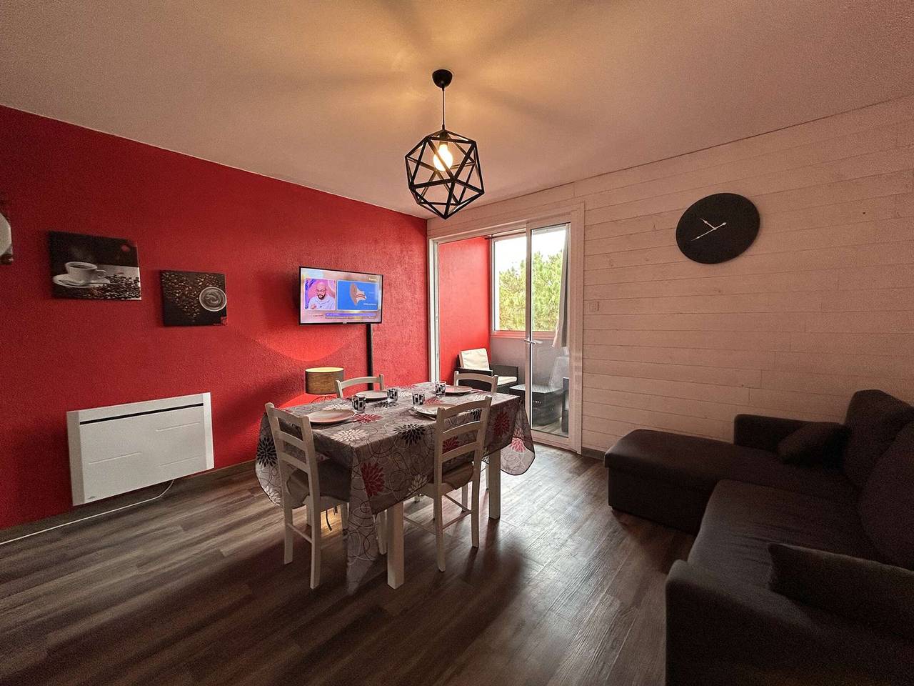 Entire apartment, Modern apartment 4 people with parking in Saint-Hilaire-de-Riez in Saint-Hilaire-de-Riez, Vendée