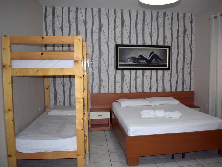 Hôtel pour 3 personnes, avec balcon