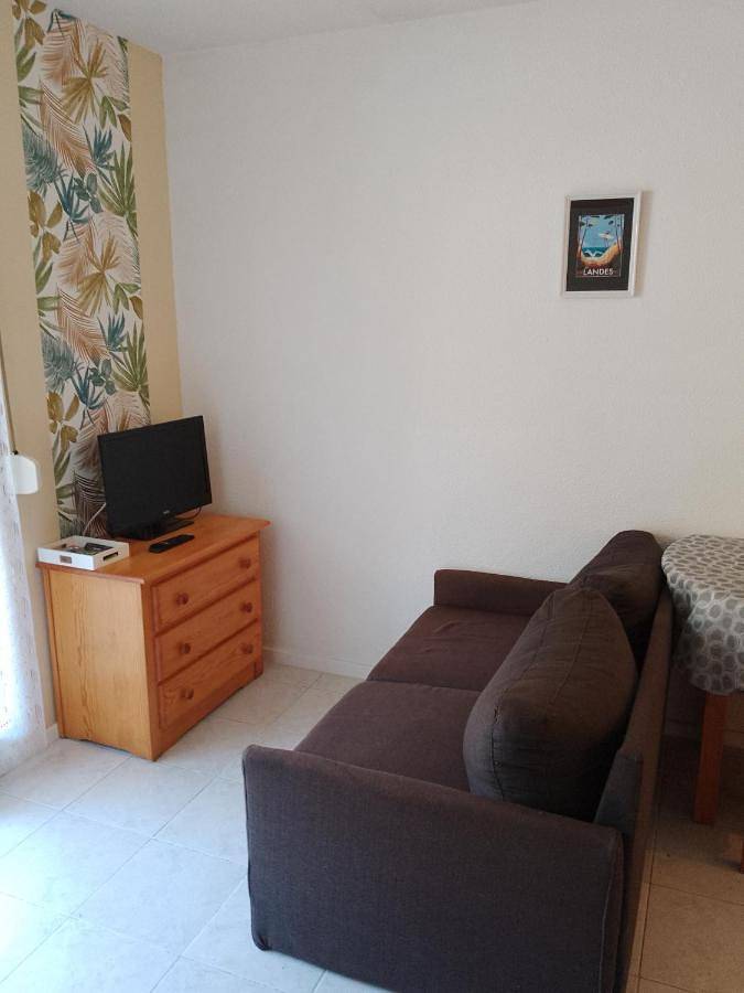 Appartement entier, Studio pour cure Eugénie les Bains in Eugénie-les-Bains, Landes
