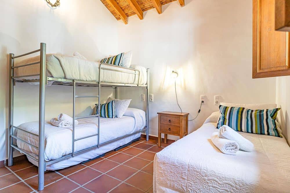 Lovely home in Algodonales in Algodonales, White Villages