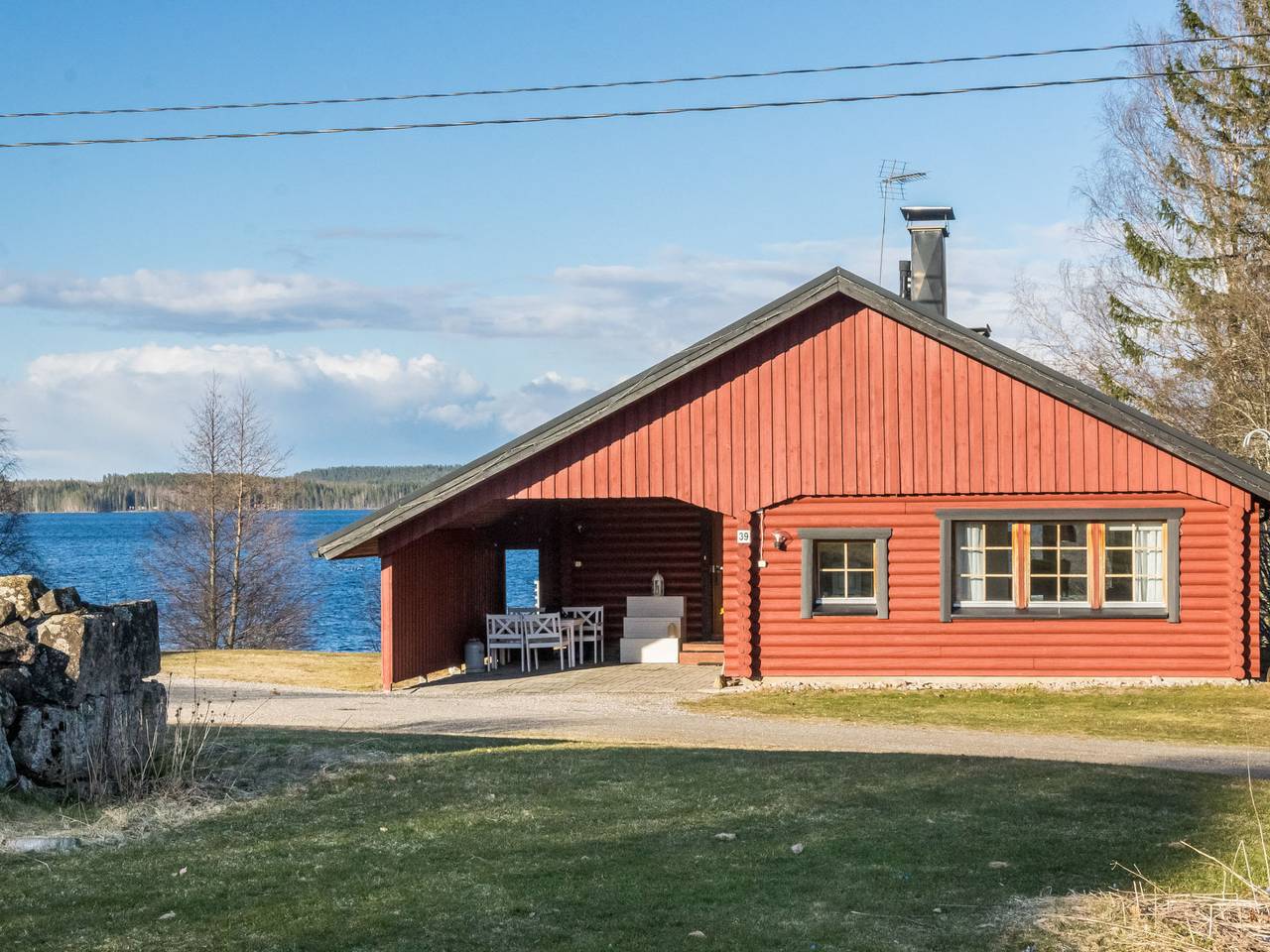 Villa kettu in Laukaa, Westfinnland