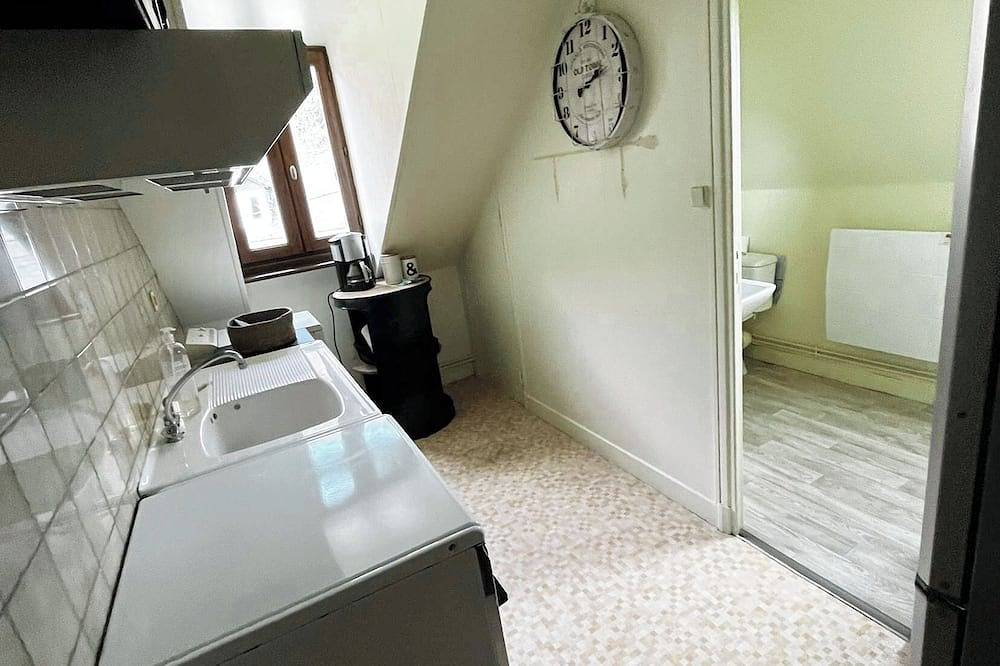 Appartement entier, Appartement dans maison de famille in Vic-sur-Cère, Région d'Aurillac