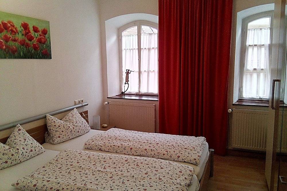 Ganze Wohnung, Schöne Stadtwohnung ruhig und doch in Zentrumsnähe, nur 300m vom Bahnhof in Schwäbisch Hall, Hohenlohe