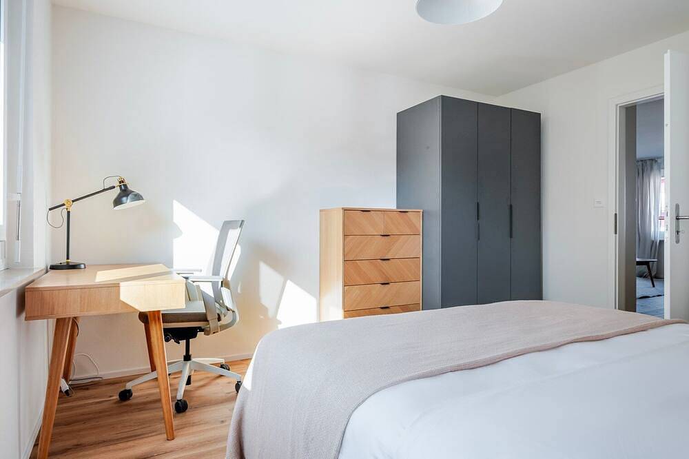 Ganze Wohnung, Blueground | Dietikon, balcony, nr Park in Dietikon, Kanton Zürich