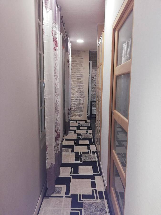 Gîte pour 4 personnes, avec terrasse ainsi que piscine et vue à Plombières-lès-Dijon - 2