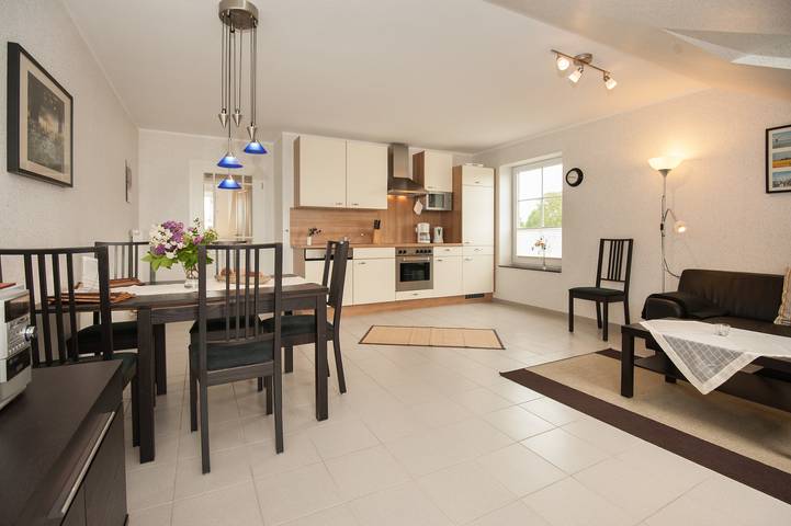 Ferienwohnung für 5 Personen, mit Balkon und Garten in Bisdorf - 3